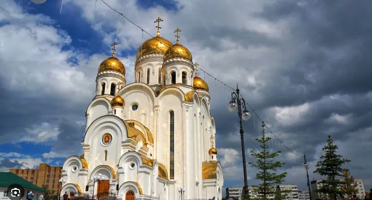Достопримечательность кировского района - Храм Рождества Христова